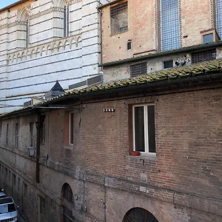 Alla Scala 1746 Vecchia ゲストハウス *